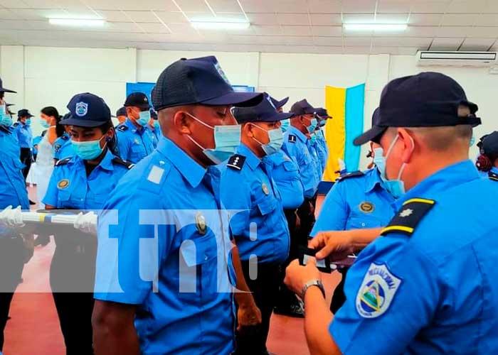 93 oficiales de la Policía Nacional de Bilwi y Waspam fueron ascendidos en grado