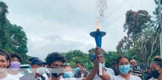 Jóvenes de Nandaime entregaron la Antorcha de la Libertad a las autoridades de Carazo