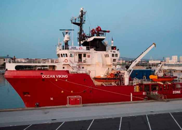 El barco humanitario había realizado entre el domingo y el lunes varias operaciones de rescate 
