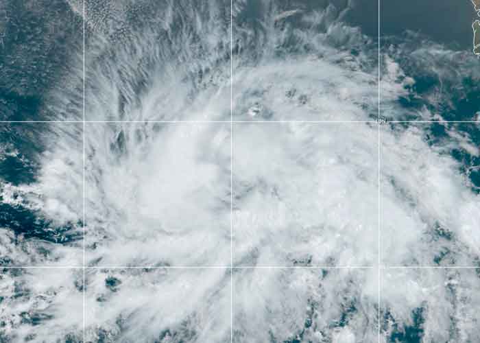 El NHC indicó que no hay vigilancias ni avisos costeros en efecto por esta depresión tropical