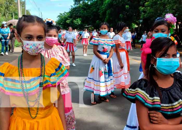 En Tipitapa, desfilaron por las calles en conmemoración al 165 aniversario de la Batalla de San Jacinto