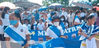 En Bilwi los estudiantes de Primaria celebran las fiestas patrias