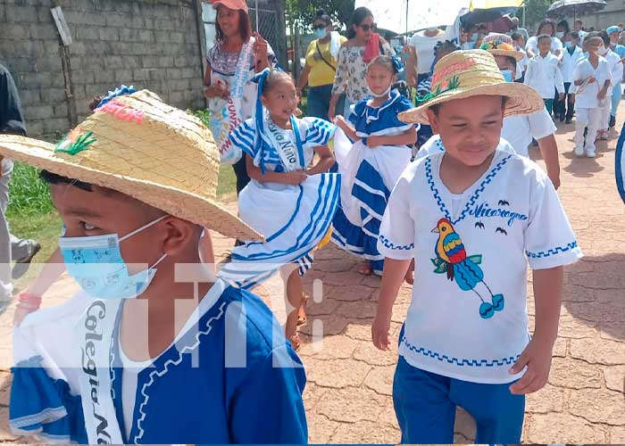 En Bilwi los estudiantes de Primaria celebran las fiestas patrias
