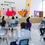 Estudiantes de magisterio en Managua reciben clases de danza