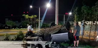 Carro termino en chatarra