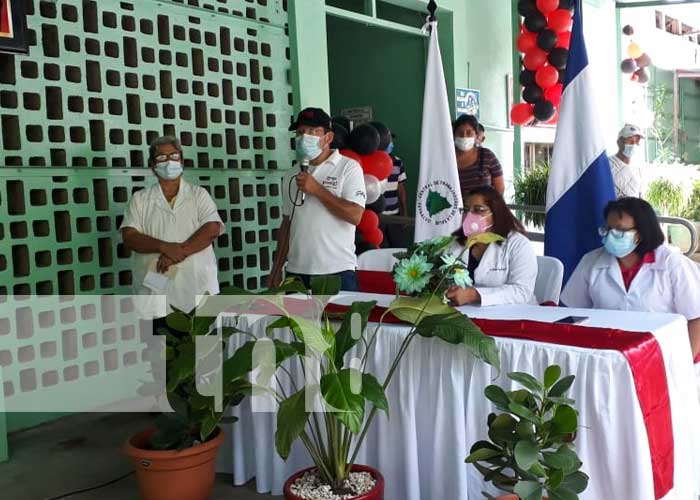Inauguran nueva farmacia y sala de espera en Managua