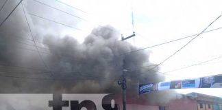 Fuerte incendio destruye 4 viviendas en Chinandega