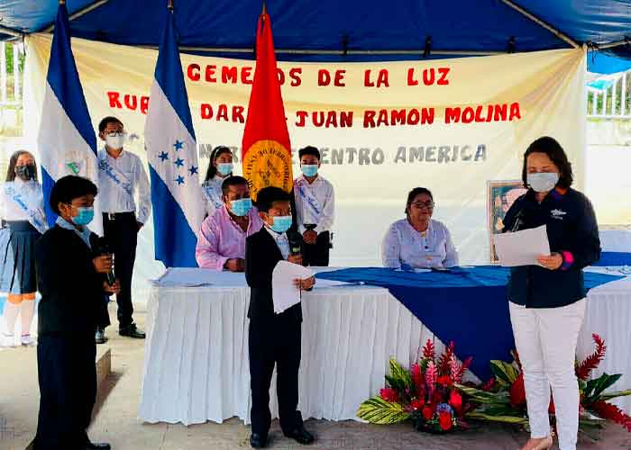 Embajada de Honduras y MINED celebran en Masaya el Bicentenario de nuestros pueblos