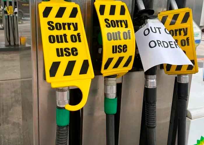 Cierran varias gasolineras en Reino Unido por escasez de combustible