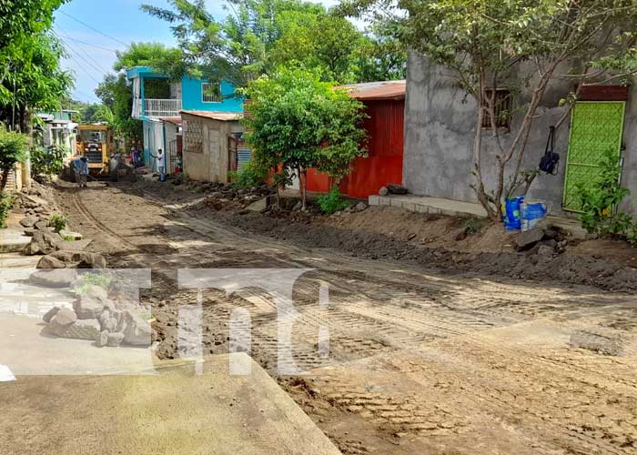 Proyecto de reparación de calles en el barrio 18 de Mayo, Managua
