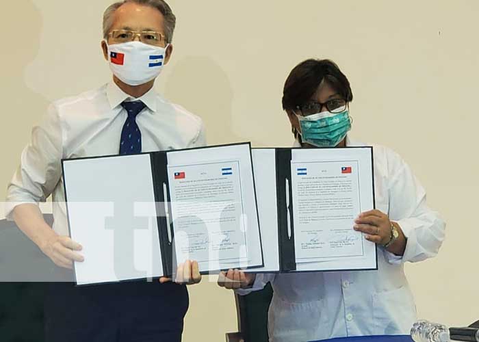 Taiwán entrega a Nicaragua concentradores de oxígeno