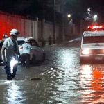 Decreta alerta roja en tres municipios salvadoreños por las fuertes lluvias