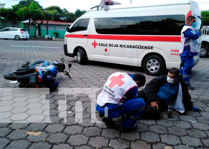 Taxista deja con fracturas a mensajero en Managua