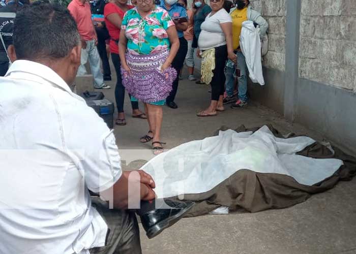 Bebedor consuetudinario muere en plena vía pública en Diriamba