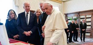 Presidente Joe Biden se reúne con el papa Francisco ante la cumbre del G20 en Roma.