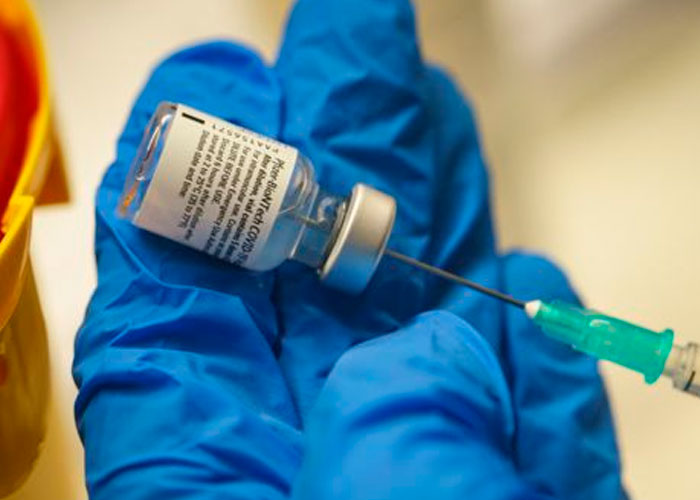  Tercera dosis de la vacuna Pfizer tiene 95,6% de eficacia, según estudio