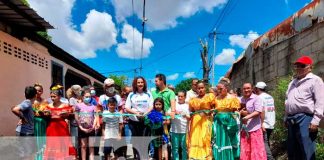 Alcaldía y población inauguran calles asfaltadas en el Barrio Omar Torrijo