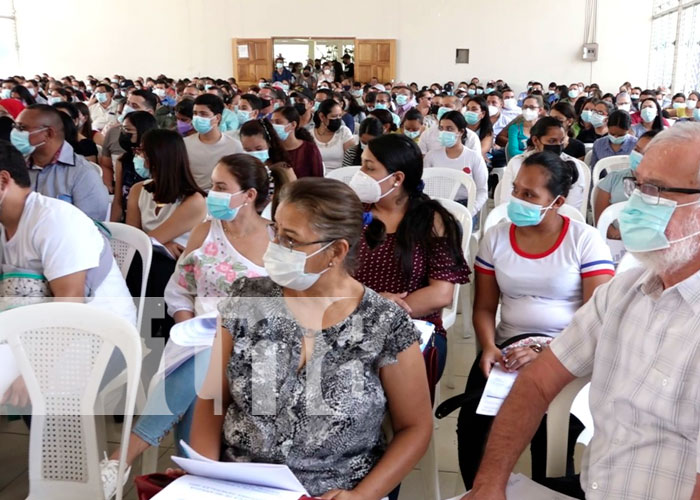 Juramentación de los miembros de la junta receptora de votos en Estelí