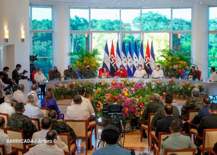 Firma de acuerdo fronterizo entre Nicaragua y Honduras, presidido por el Comandante Daniel Ortega