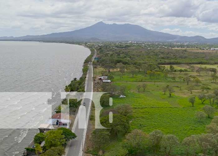 Panorama de carretera costanera en Nicaragua