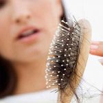 Caída de pelo por estrés, estos son los 3 tipos de pérdida asociados