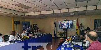 Presentación en la UNAN-Managua del equipo de evaluadores