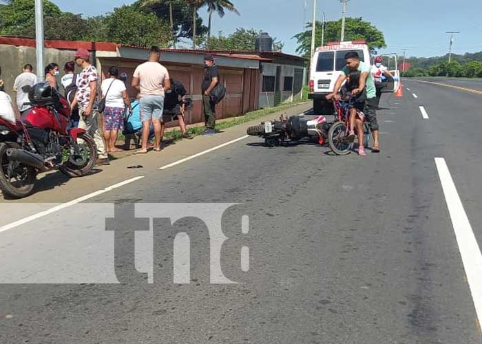 Motociclista sufre fractura por accidente en carretera Panamericana Sur