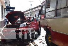 Aparatoso accidente de tránsito en una de las calles en León