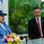 Presidente de Nicaragua, Daniel Ortega, en reunión con Sacha Llorenti, presidente ejecutivo del ALBA-TCP