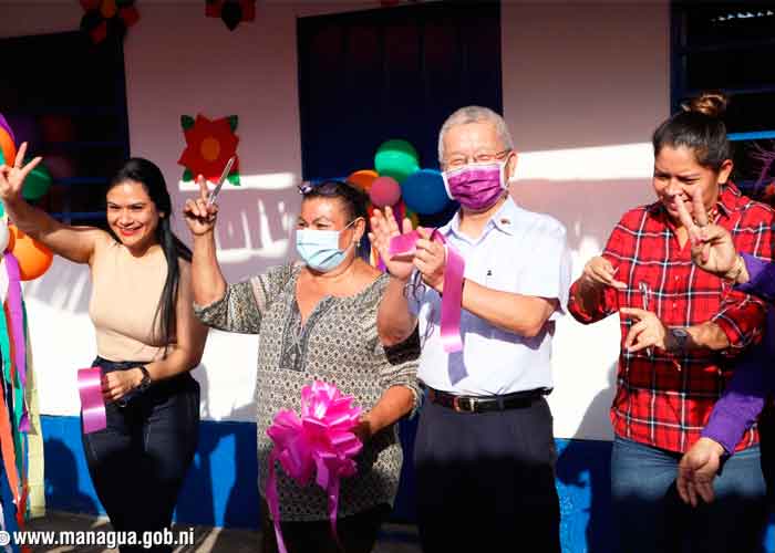 Enfermera del barrio Enrique Smith de Managua recibe su casa digna