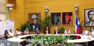 Reunión sobre nuevo proyecto de mujeres, economía y emprendimiento