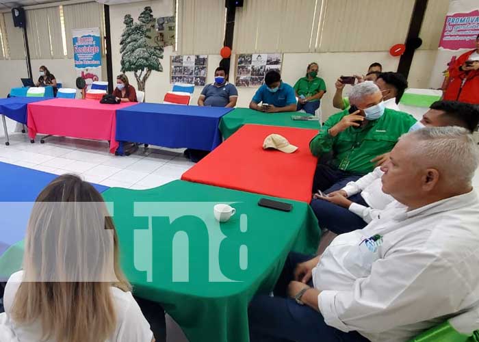 Reunión sobre estrategias para el manejo de residuos en Nicaragua
