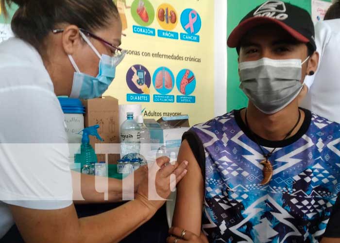 Jornada de una amplia vacunación contra el COVID-19 en Boaco