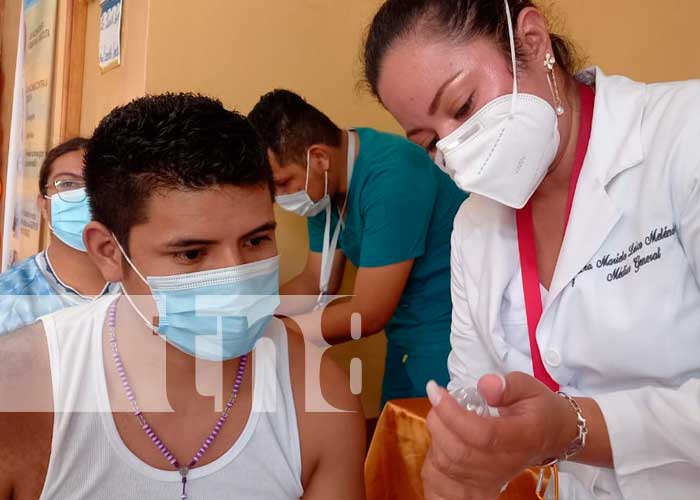 Aplicación de vacunas contra el COVID-19 en La Concepción, Masaya
