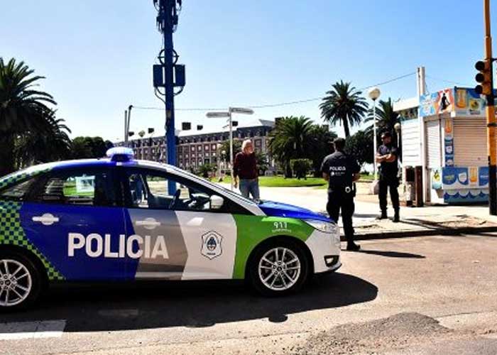 Ex policía decapitó a su progenitora y confesó el crimen en La plata, Argentina. 