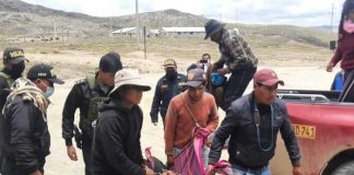 Dos muertos y 60 heridos dejó como resultado un conflicto entre comunidades en Perú.