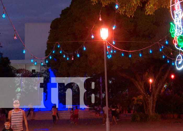Managua iluminada y lista para recibir el mes de Diciembre