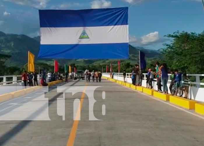 Inauguran puente en San Juan de Limay