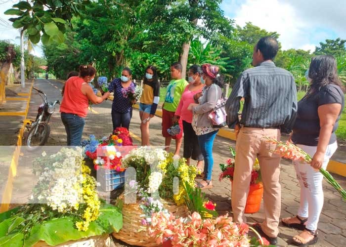 cementerio de Rivas reciben a miles de Visitantes