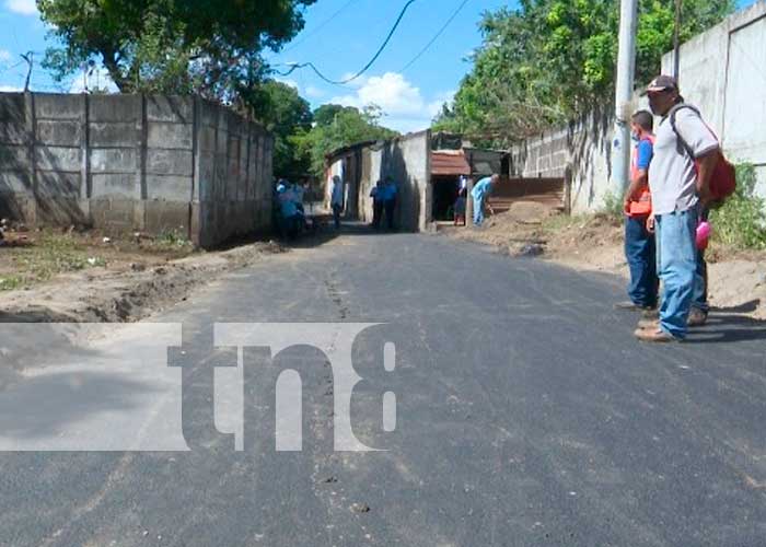 Nuevas calles con asfalto en el barrio José Benito Escobar, Managua