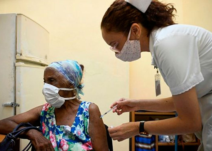 Revista Nature confirma el éxito de las vacunas anti-COVID de Cuba