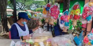 Feria de las Flores en el cementerio de Matiguás