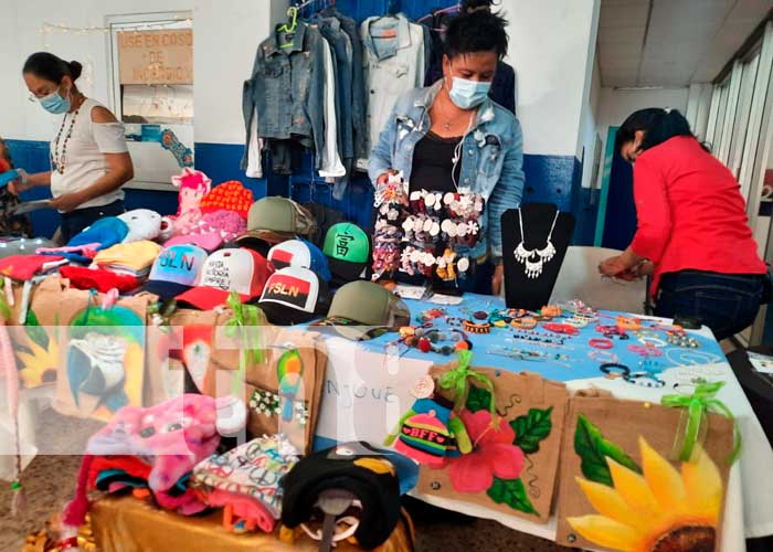 Feria emprendedora del MIGOB Nicaragua por la lucha contra la violencia de género