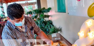 Arte D'Tellez expone sus creaciones en bambú en la Casona del Café, Managua