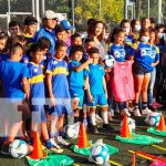 Entrega de uniformes deportivos para ligas de fútbol en Managua