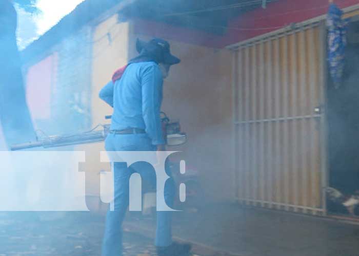 Jornada de fumigación en barrios de Managua