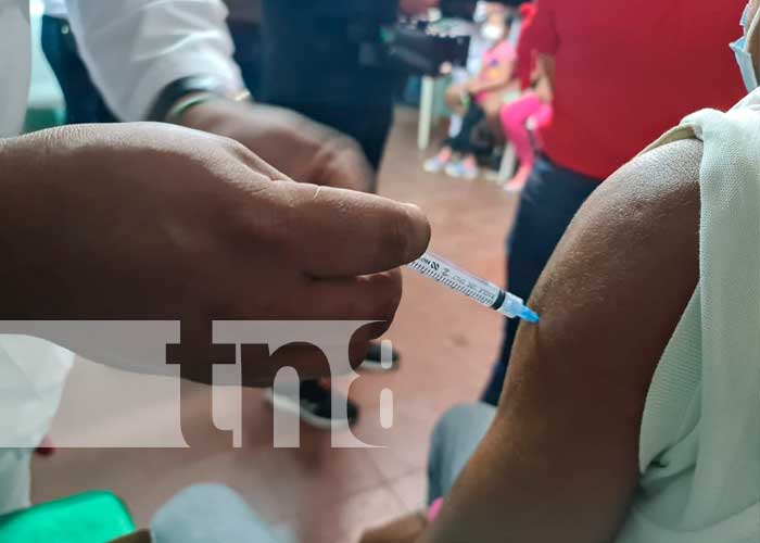 Jornada de vacunación contra el COVID-19 en Managua