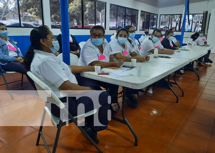 Capacitan a servidores de Migración y Extranjería en Nicaragua
