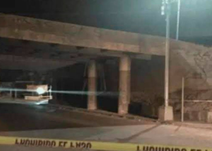 Violencia desatada en México, hallan 10 cadáveres colgando en puente