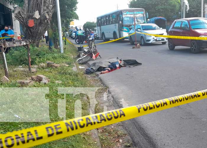 Escena de un brutal accidente de tránsito en Las Brisas, Managua